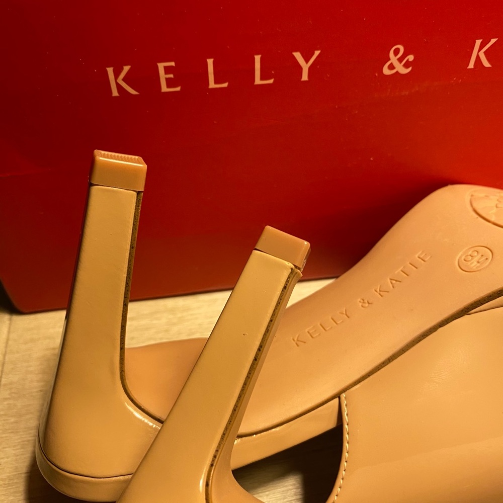 Kelly & Katie peep toe heels
